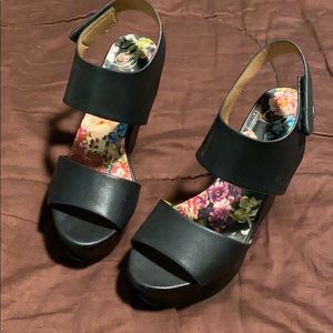 Boutique Brand. EUC!